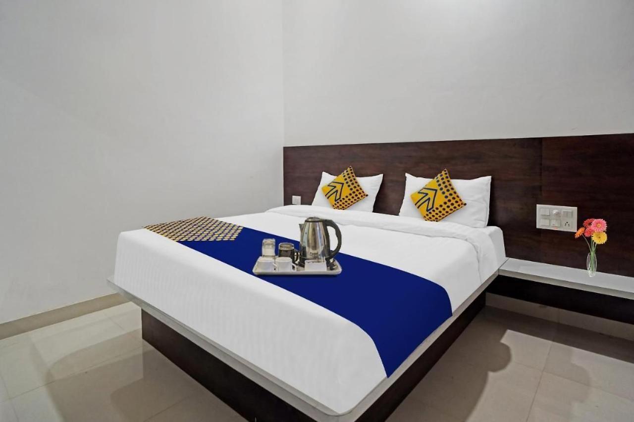 Hotel Angan Udaipur Exteriör bild
