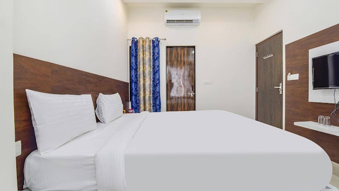 Hotel Angan Udaipur Exteriör bild